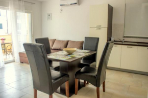 Apartment Premantura Aria